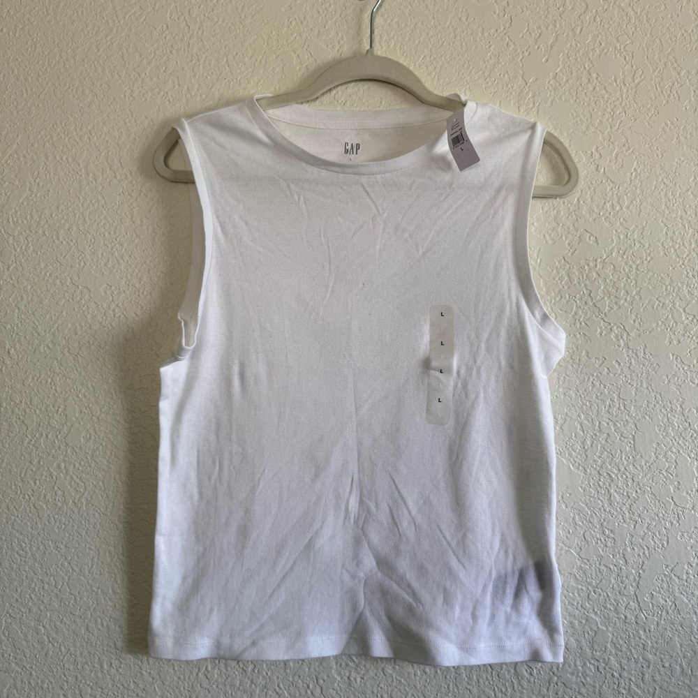 NWT GAP Favorite Tank Classic White Tank Top